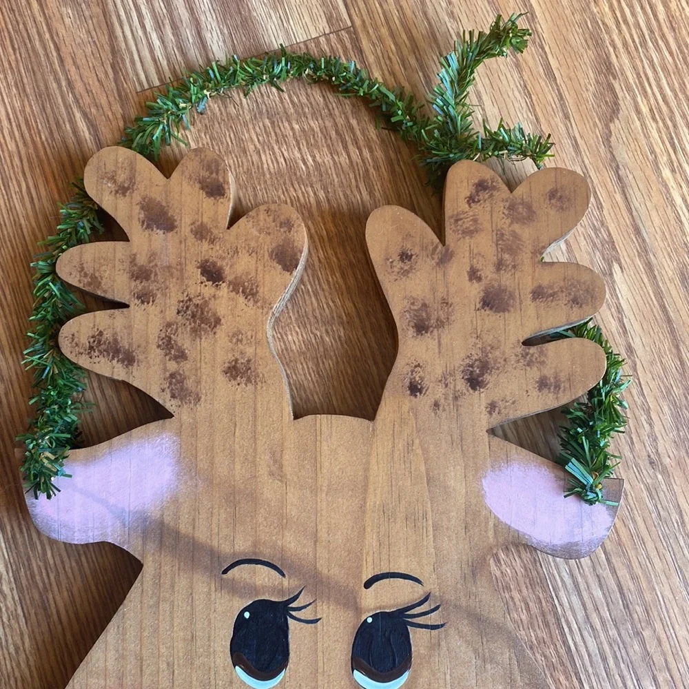 💜 Holiday Wooden Wall Hanging Reindeer - Picture 3 of 4